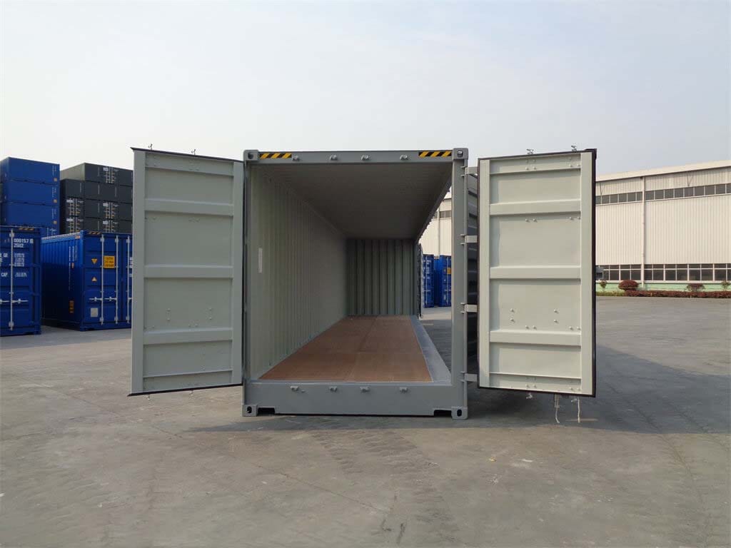 Grauer 40 Fuß High Cube Open Side Container von vorne geöffnet